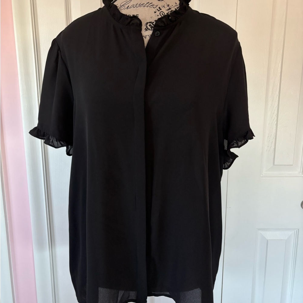 Black Relaxed Ruffled Blouse with Short Sleeves and Mandarin Collar